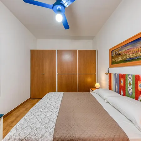 Nyaraló Fronte Mare Ugento